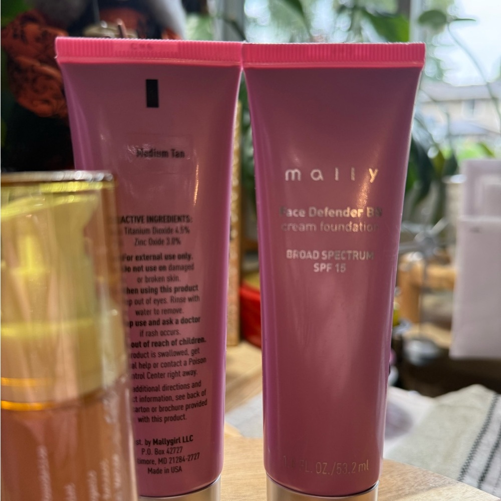 Mally Beauty Face Defender BB Cream - Tan and Medium Tan - Picture 4 of 5